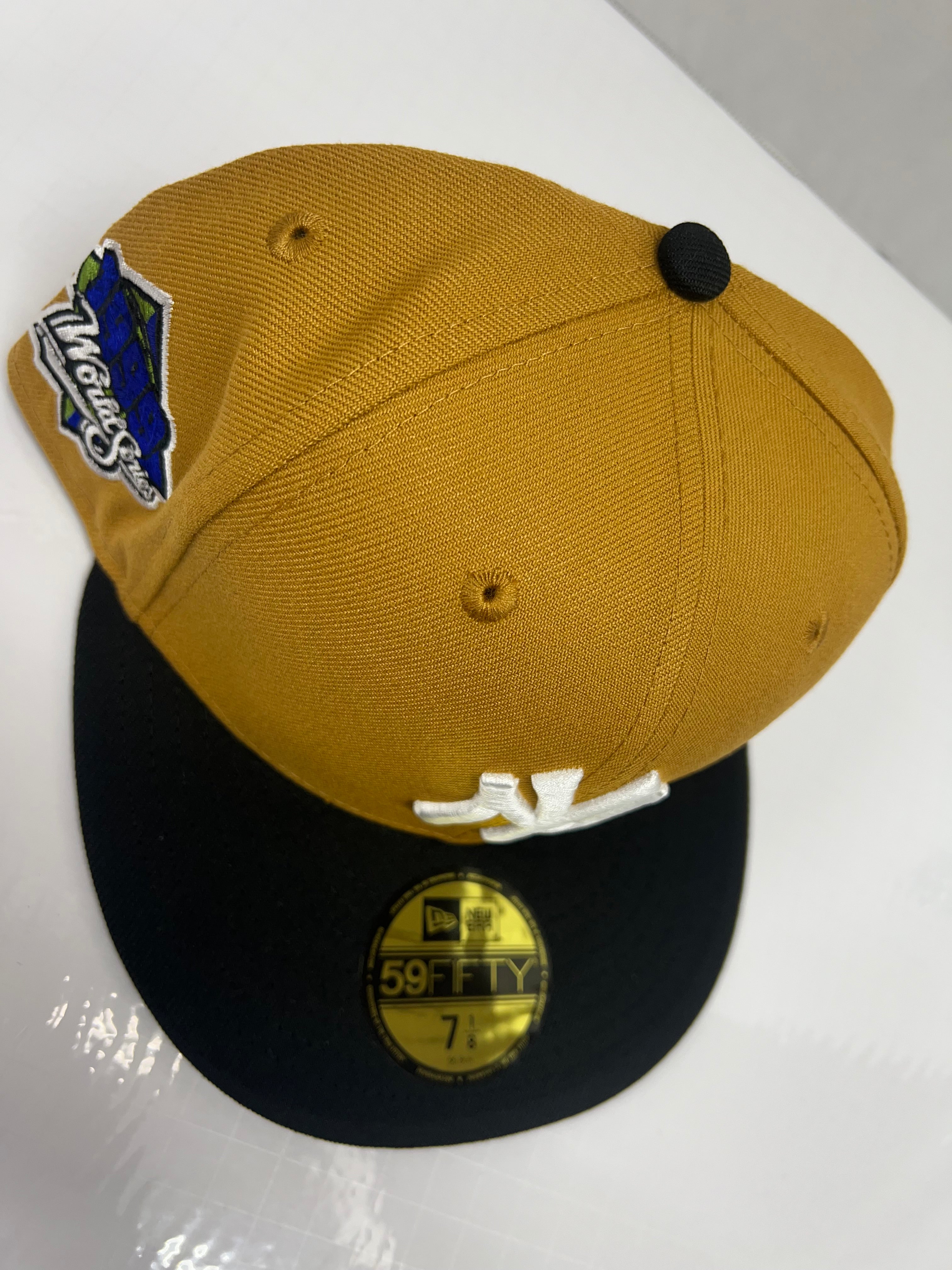 CAP WORLD
